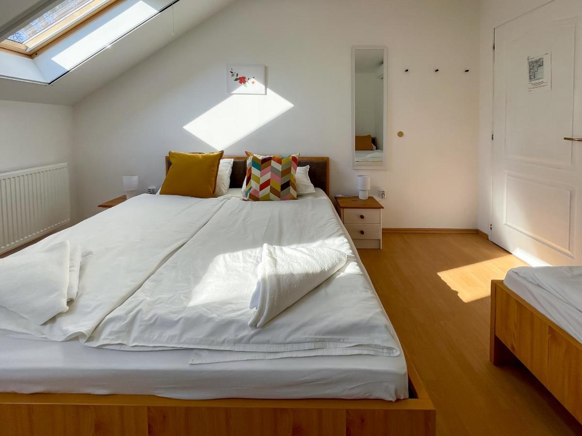 Tanyacsarda Panzio Bed & Breakfast Байя Екстериор снимка